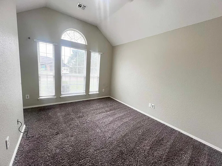 1717 Pinnacle Ln — Photo 16