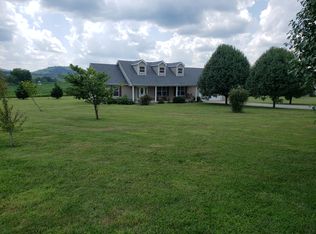 6024 Harmons Lick Rd, Paint Lick, KY 40461