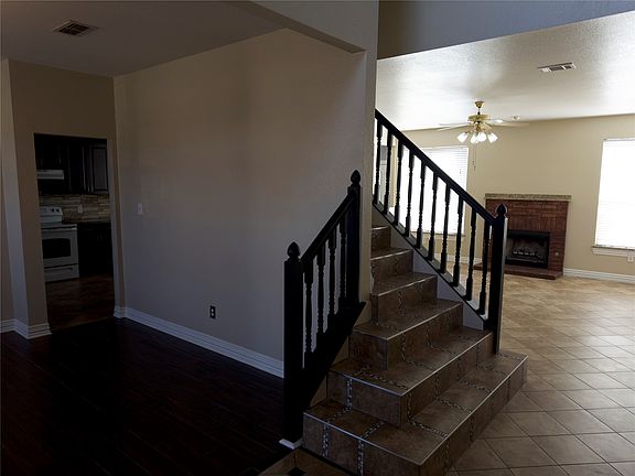 3rd image of 3613 Cotton Creek Ln