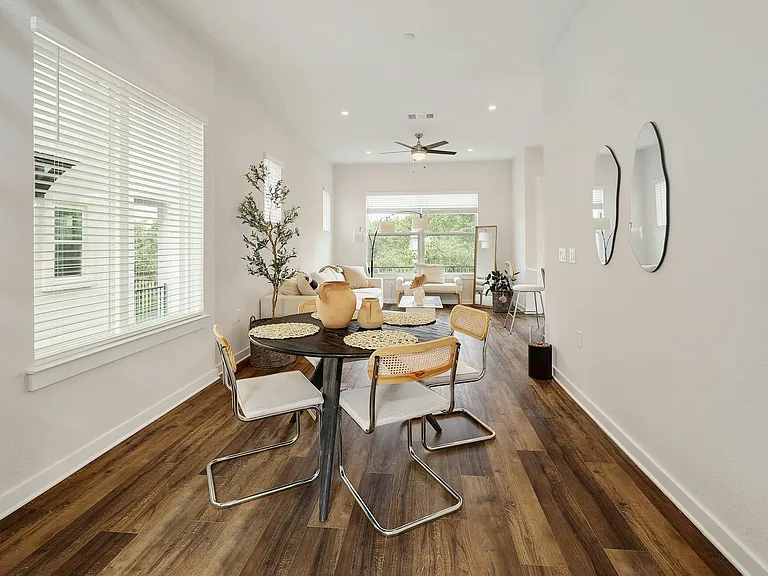 12001 Vista Parke Dr #401 — Photo 18