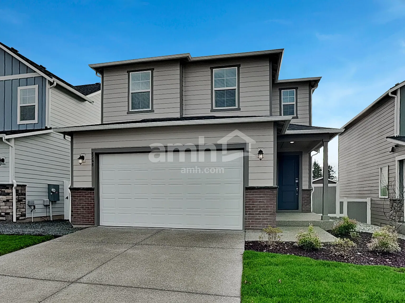 4 bed, 2.5 bath, 1978 sqft, $3,570 — Photo 1