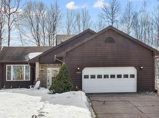 2307 Portage Dr, Duluth, MN 55811