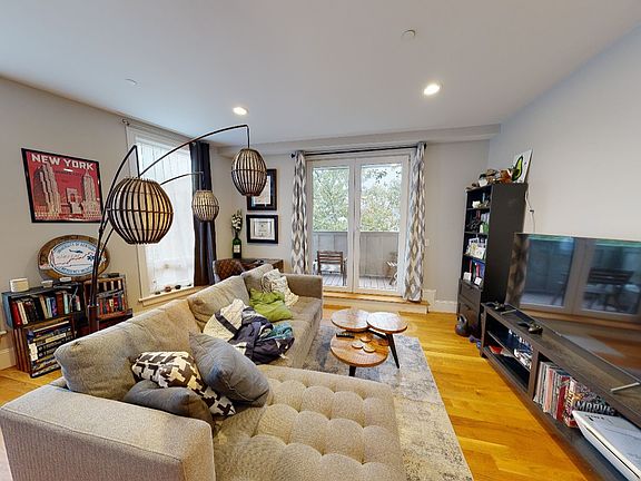 5th image of 168 Hampshire St APT 1A