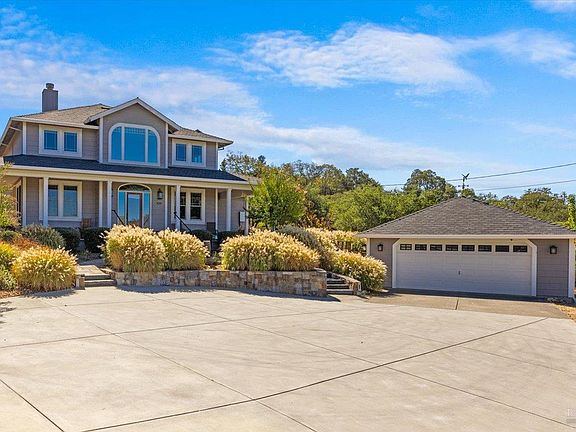 4th image of 434 Alexander Valley Road