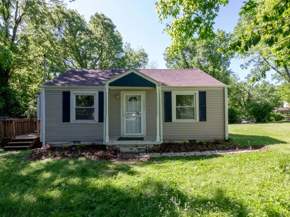 1304 Oakhurst Dr, Nashville, TN 37216