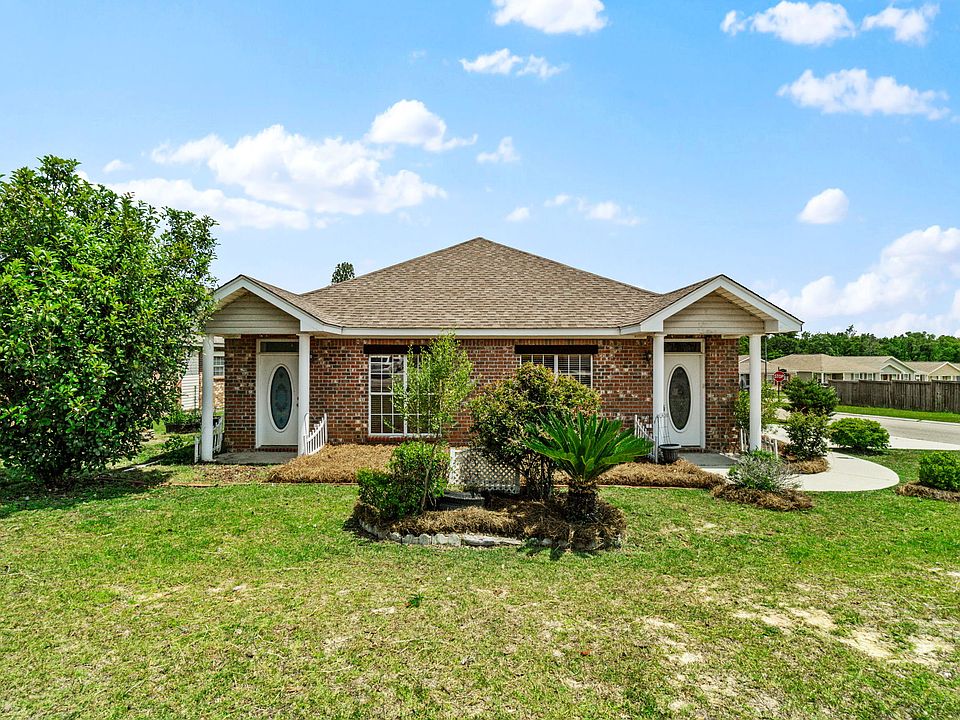 95 Hawthorne Dr (Unit 1)
