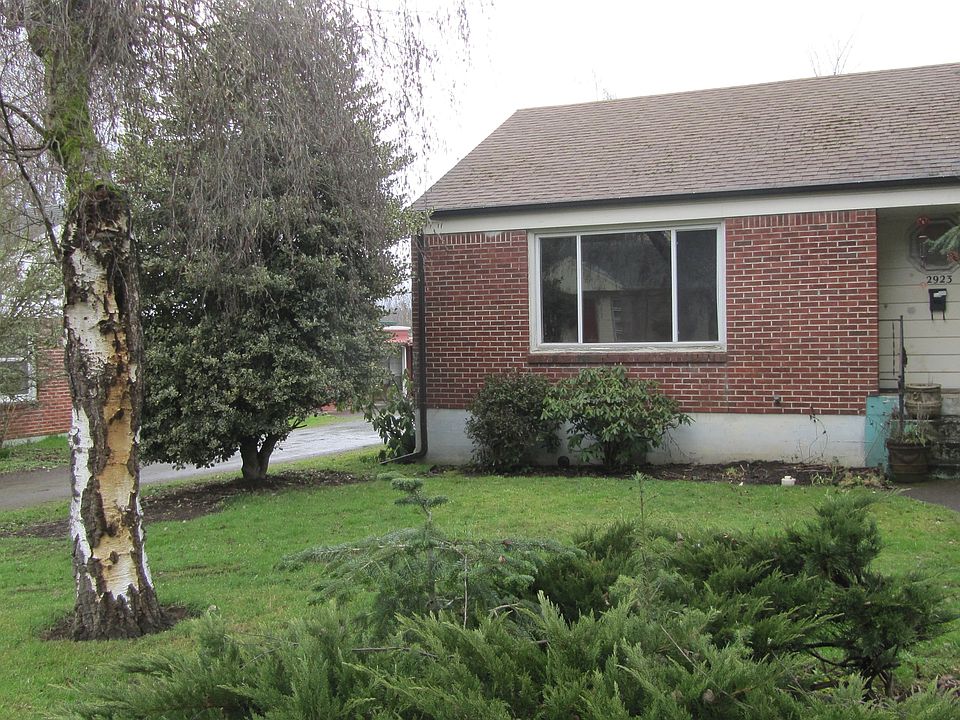 1 Bedroom Brick Duplex