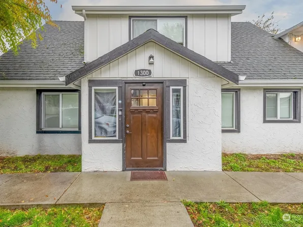 1300 N 3rd Avenue, Kelso, WA 98626