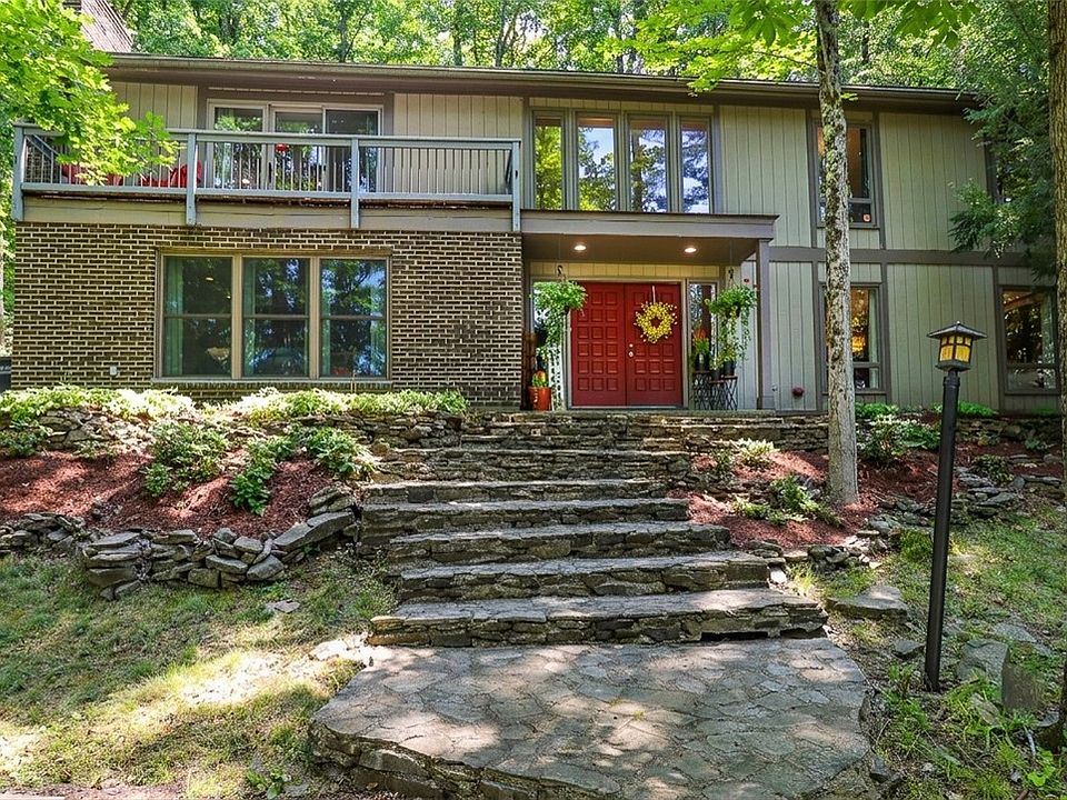 1st image of 146 W Hill Rd