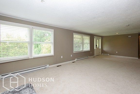 Hudson Homes Management - Living Room
