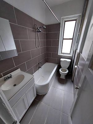 1st image of 991 Carroll St #25