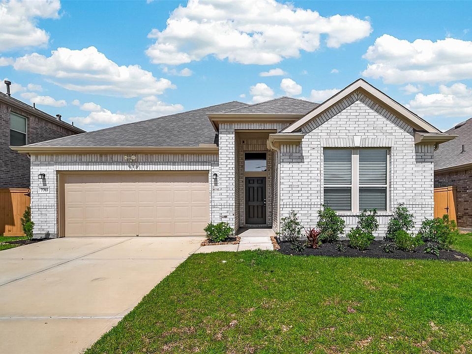 1st image of 7703 Coral Key Dr