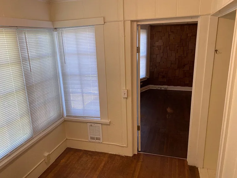 1654 Lincoln Street — Photo 11