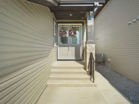 4th image of 4003 39th St