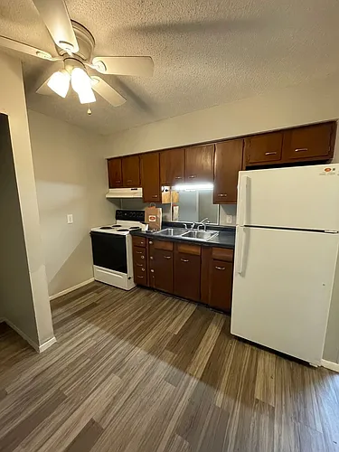 510/503 Liberty St. - NAAAM Photo 1
