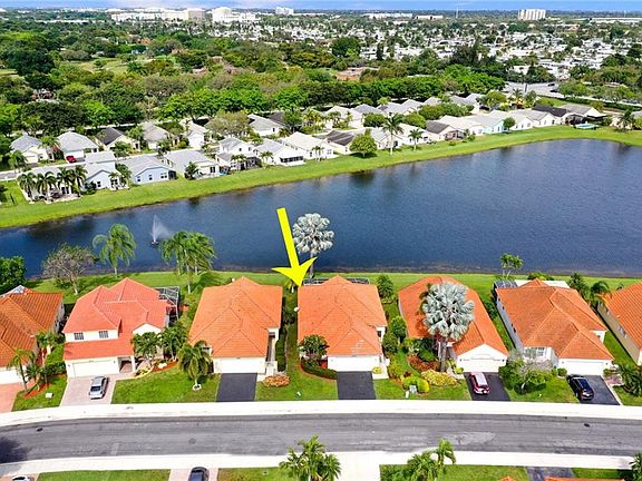 3rd image of 8955 Lake Park Cir S
