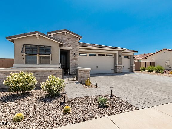 3rd image of 22203 N BRADFORD Drive