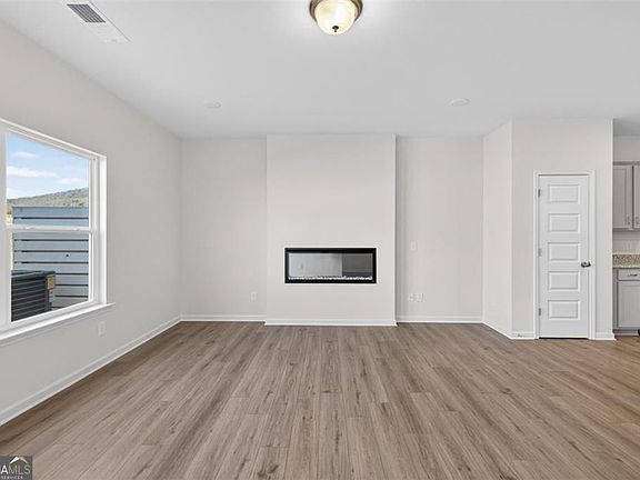 5th image of 1002 Stiles Cir #2