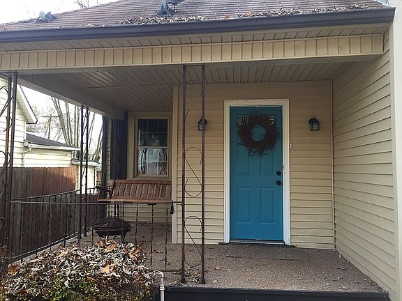 3rd image of 536 Farragut Ave
