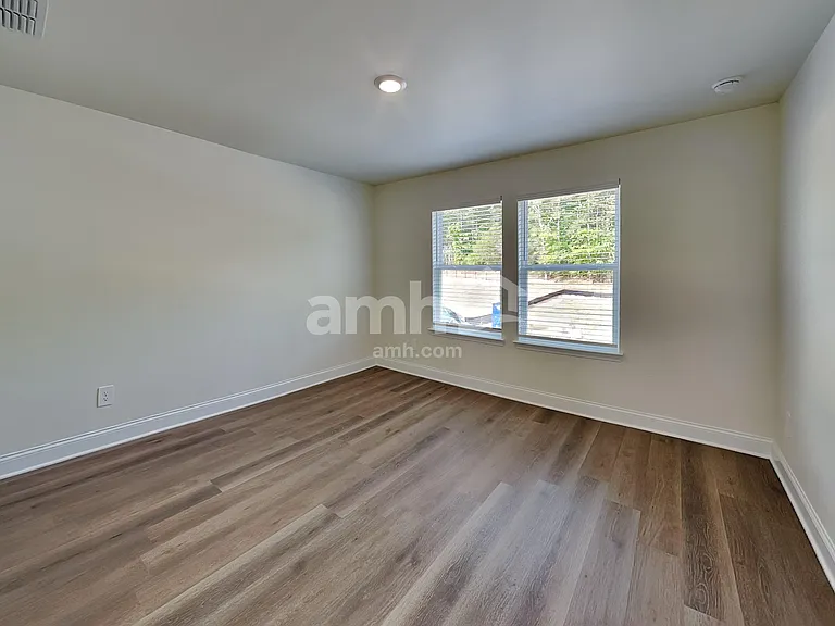 3417 Emzy Dr — Photo 13