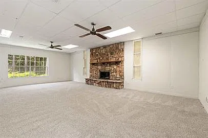 3 bed, 1.5 bath, 1486 sqft, $1,450 — Photo 3