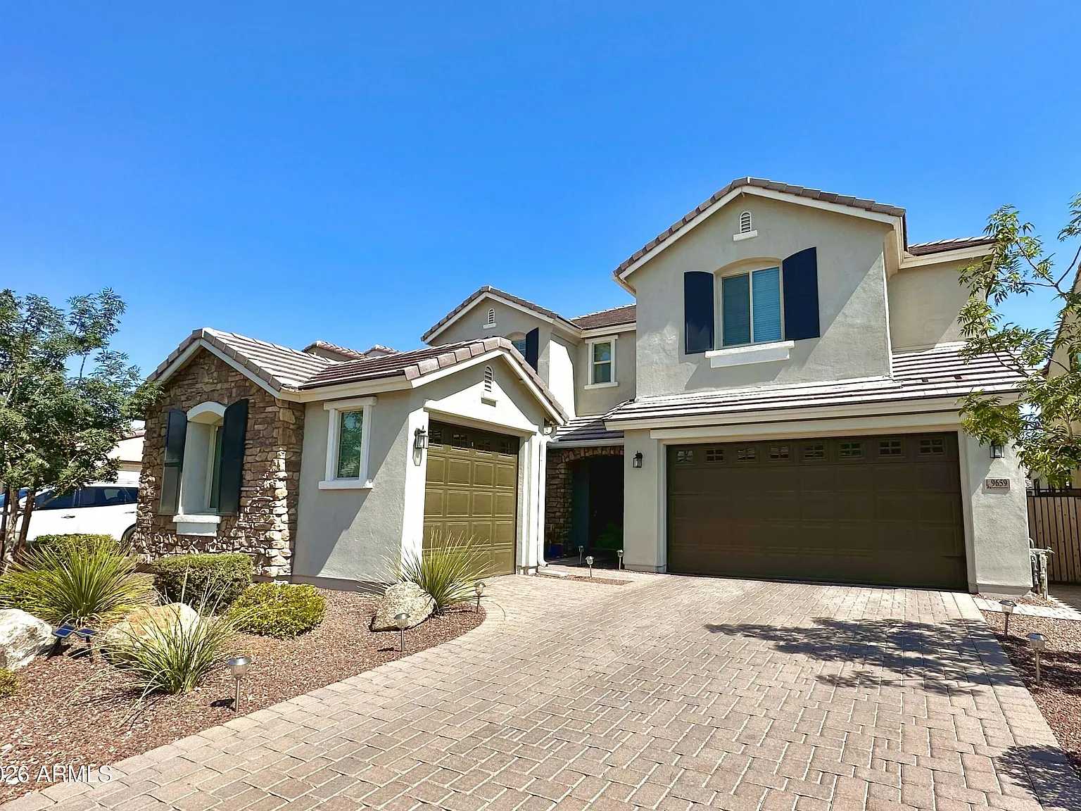 5 bed, 4.5 bath, 3485 sqft, $3,495 — Photo 2