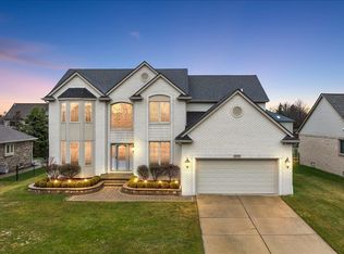 49312 Walnut Creek Dr, Macomb, MI 48044