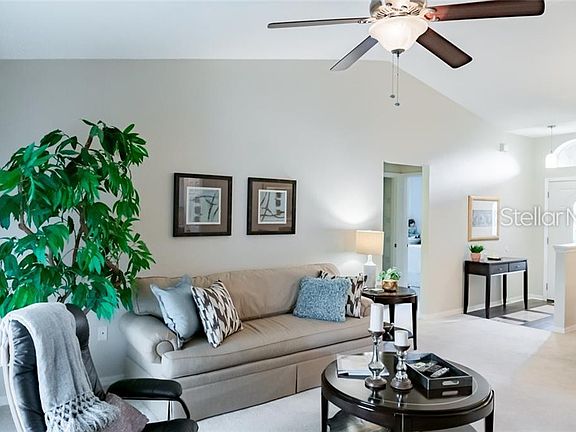 4th image of 7776 Manor Dr