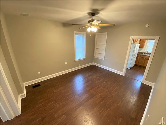 5th image of 1311 Walnut Dr
