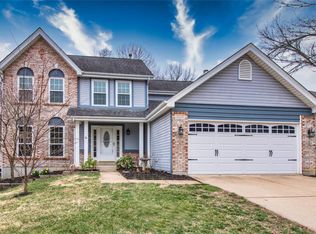 410 Autumn Peak Dr, Fenton, MO