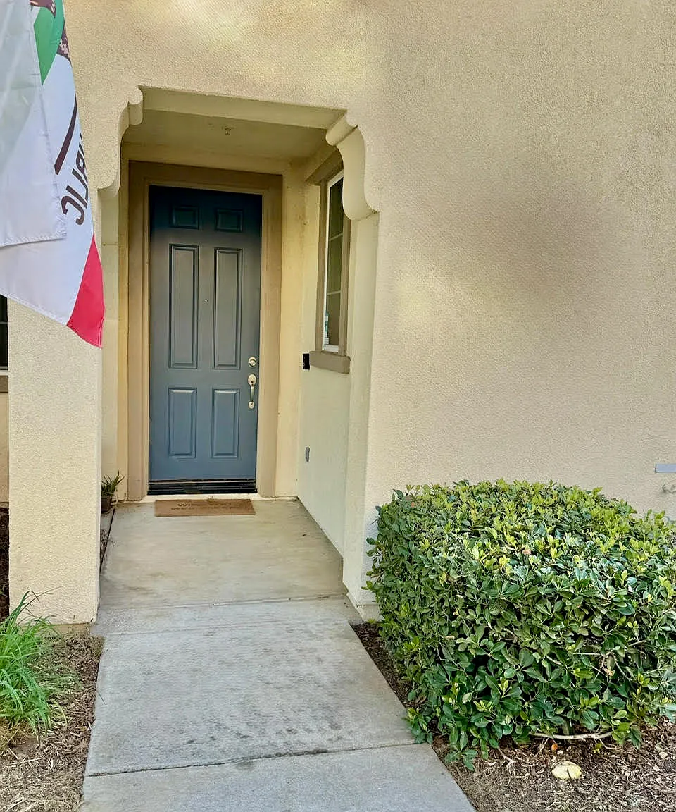 2 bed, 1405 sqft, $3,600 — Photo 1