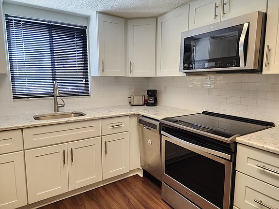 4th image of 3579 Lake Bayshore Dr #214