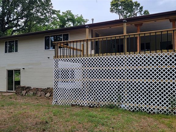 2nd image of 1025 Hillside Dr