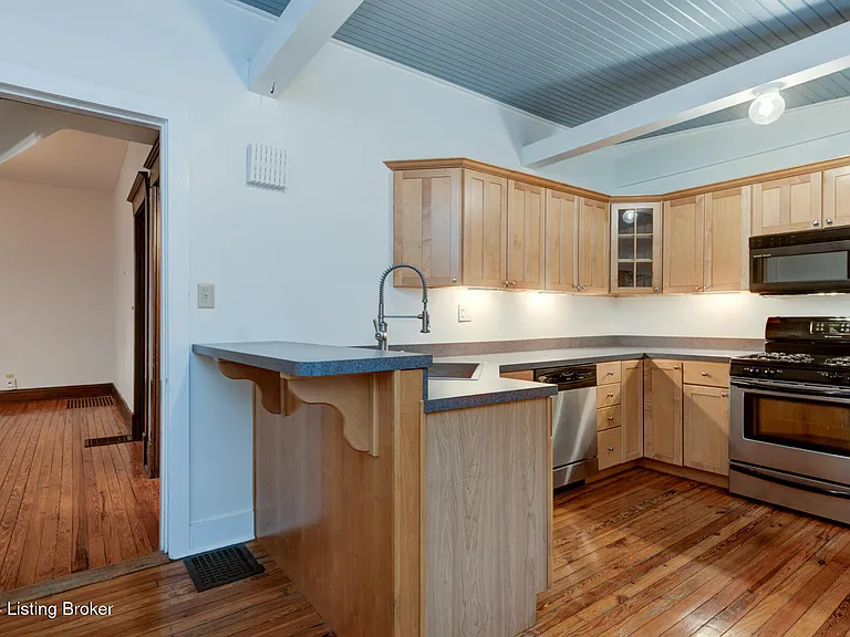 115 N Birchwood Ave — Photo 12