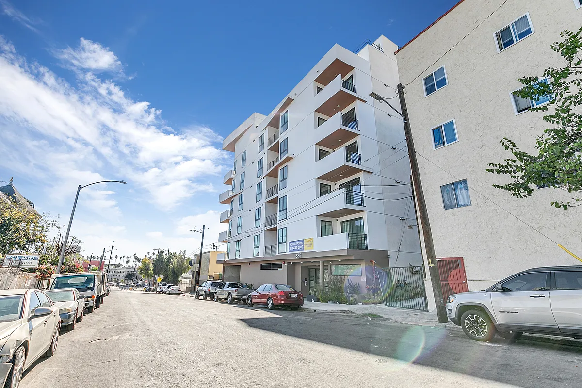 Building Photo - Coronado St. Residences