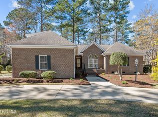 206 Perquimans Dr, Chocowinity, NC 27817