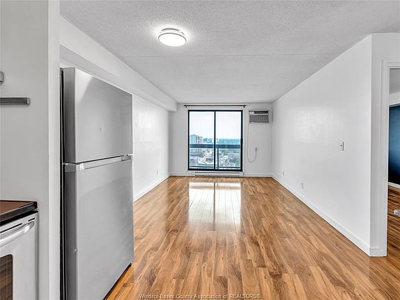 3rd image of 150 Park St W #1911