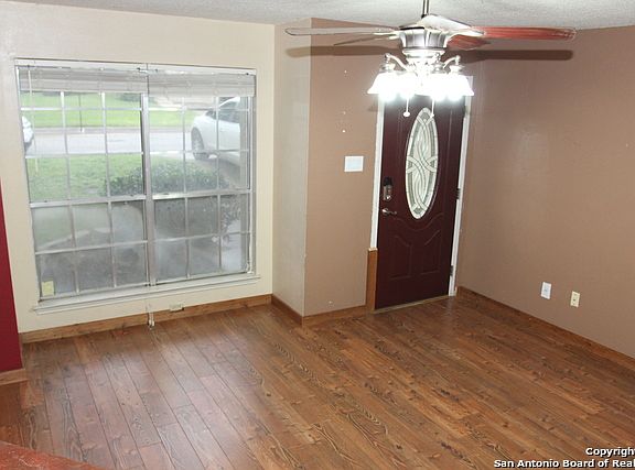 2nd image of 7916 Santa Catalina