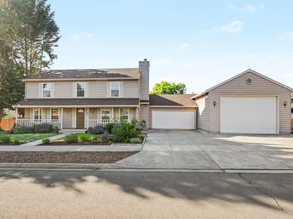 2769 Stonebrook Dr, Medford, OR 97504