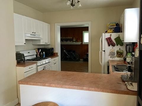 4th image of 3414 Grayland Ave