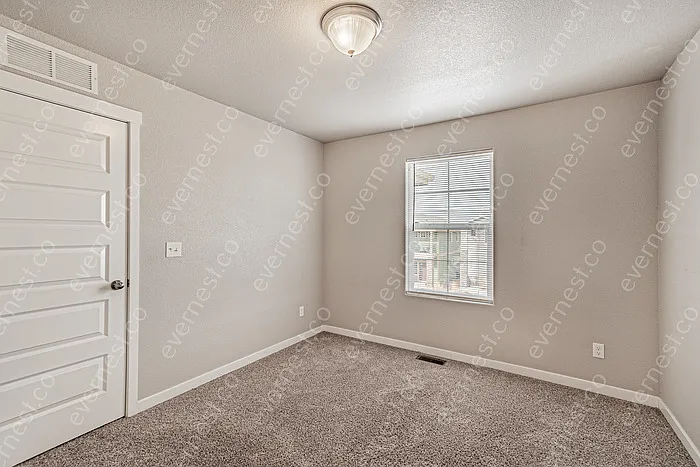 2405 Falkirk Dr — Photo 16