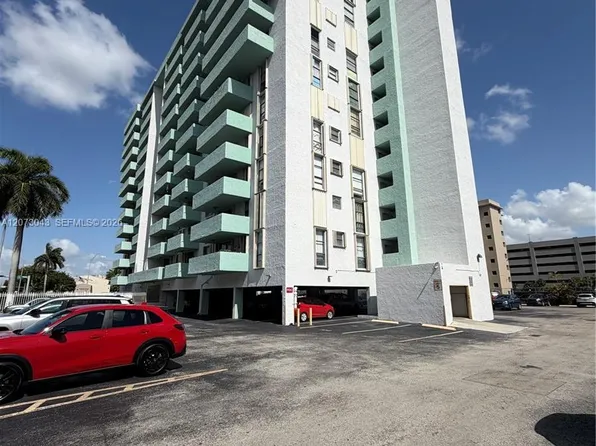 1825 W 44th Pl APT 308, Hialeah, FL 33012