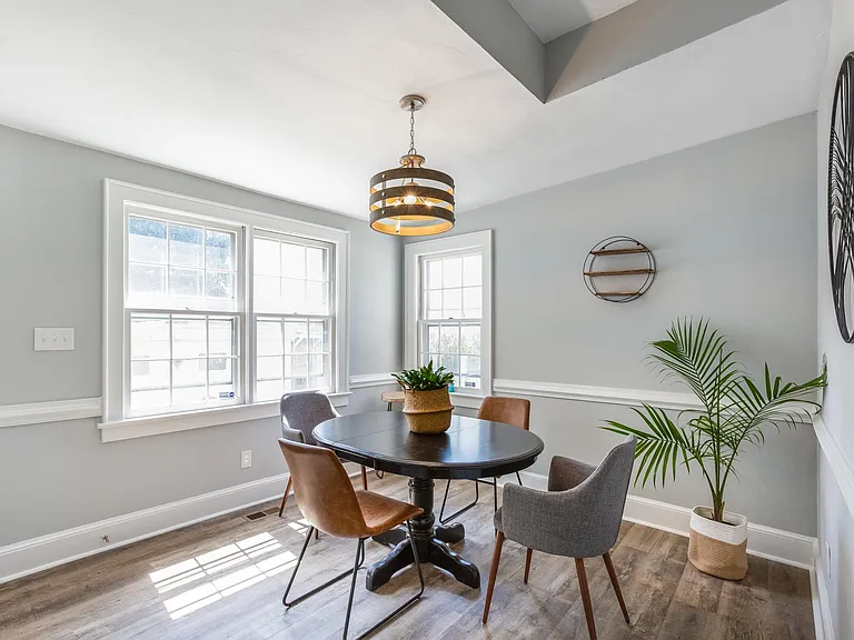 400 Dinwiddie St #1 — Photo 9
