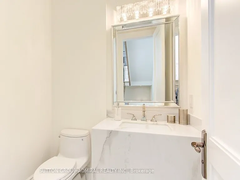 305 Finch Ave E — Photo 10