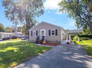 83 Hooper Rd, Dedham, MA 02026