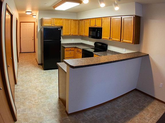 3rd image of 1248 SE Latah St #4