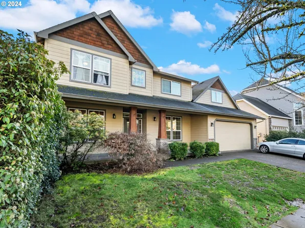 320 W Edgewood Dr, Newberg, OR 97132