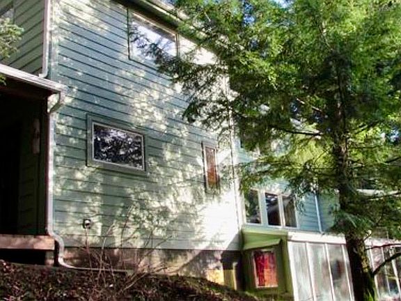 3rd image of 3153 Bay View Dr