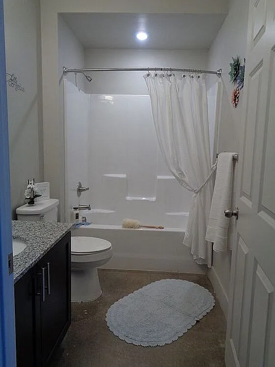 Phillips Luxury Apartments — Photo 1