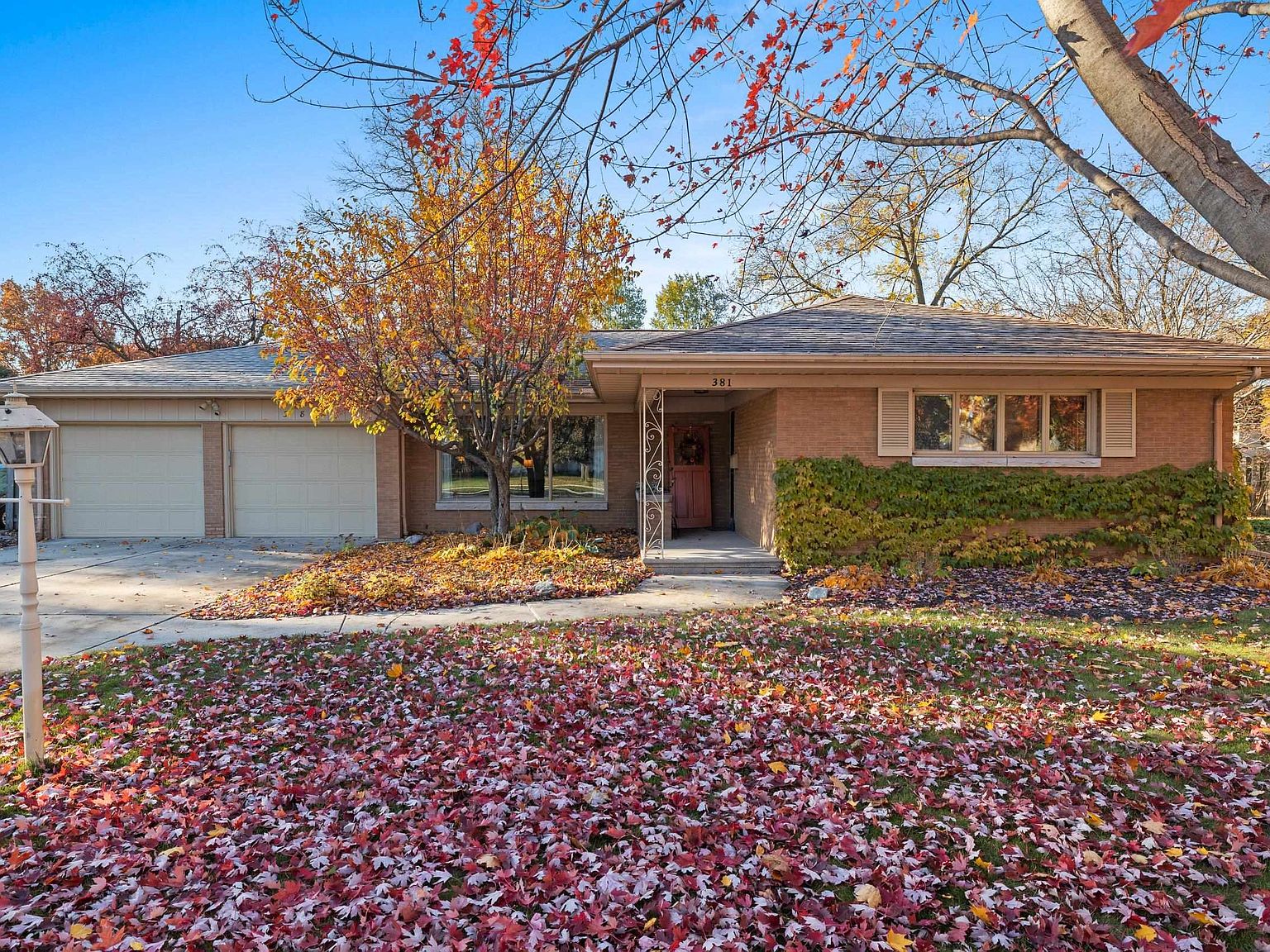 381 Saint Marys Blvd, Green Bay, WI 54301 Zillow